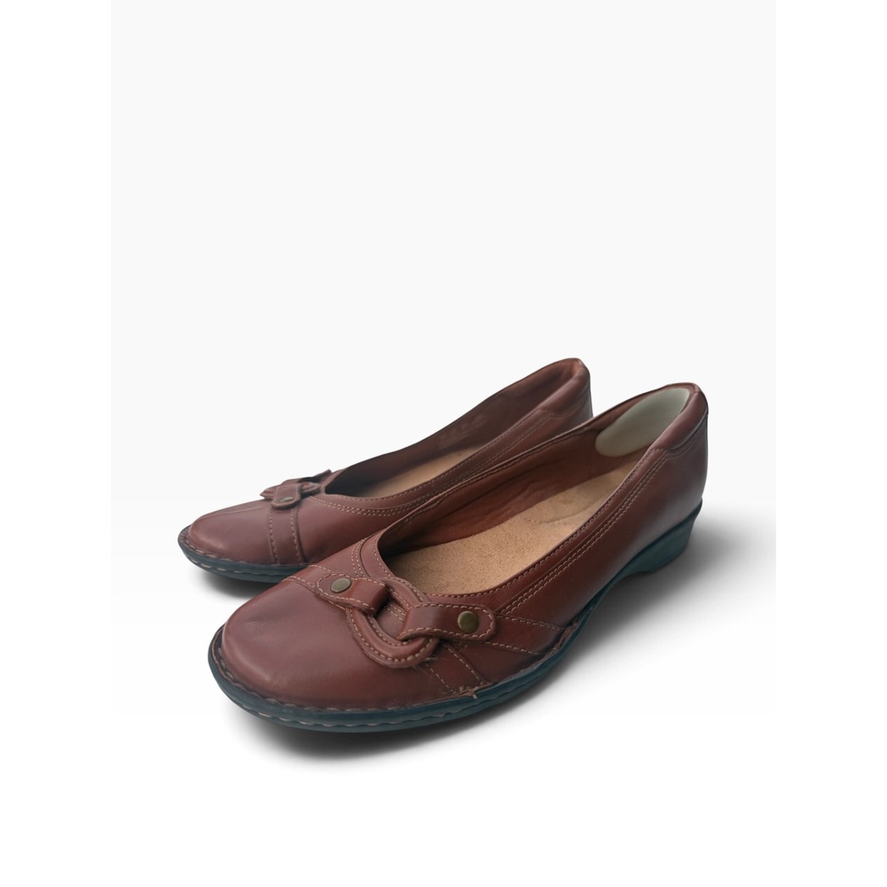 Clarks Collection Flats Womens 9.5 Brown EUC Condition Leather Slip On 26108844